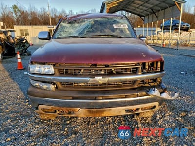 Piąte zdjęcie samochodu w środku: 2000 CHEVROLET SILVERADO K1500 VIN:1GCEK19T0YE394925 - miniatura