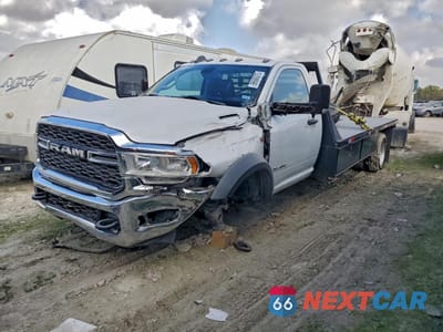 2019 RAM 4500 FLATBED TRUCK 3C7WRKDJ1KG648155 - główne zdjęcie licytacji z USA - miniatura