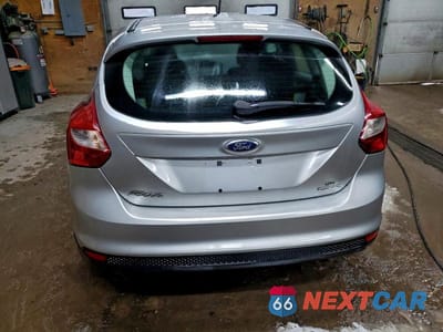 Zdjęcie 6 z 13 samochodu: 2014 FORD FOCUS SE VIN:1FADP3K23EL129441 - miniatura