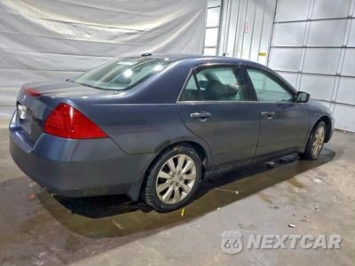 Trzecie zdjęcie samochodu z tyłu: 2006 HONDA ACCORD EX VIN:1HGCM66556A006095 - miniatura