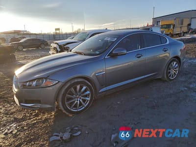 2015 JAGUAR XF 2.0T PREMIUM SAJWA0FS1FPU58552 - główne zdjęcie licytacji z USA - miniatura