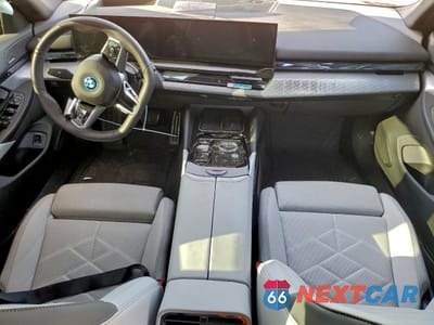 Zdjęcie 8 z 12 samochodu: 2026 BMW I5 EDRIVE 40 VIN:WBY63HG01TCV24961 - miniatura