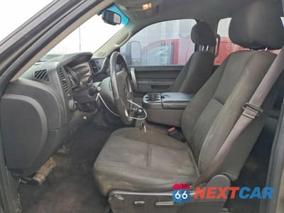 Zdjęcie 7 z 15 samochodu: 2014 CHEVROLET SILVERADO K3500 LT VIN:1GC4K0C89EF111552 - miniatura