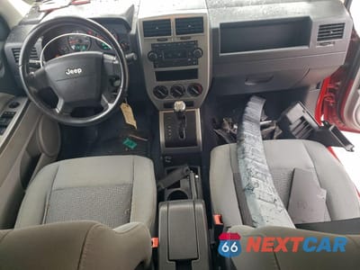 Zdjęcie 8 z 15 samochodu: 2007 JEEP PATRIOT SPORT VIN:1J8FF28WX7D397192 - miniatura