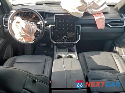 Zdjęcie 8 z 13 samochodu: 2024 GMC ACADIA UPLEVEL VIN:1GKENNKS2RJ151601 - miniatura