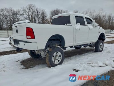 Trzecie zdjęcie samochodu z tyłu: 2015 RAM 2500 ST VIN:3C6UR5CL7FG611309 - miniatura