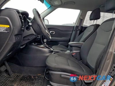 Zdjęcie 7 z 12 samochodu: 2018 KIA SOUL + VIN:KNDJP3A55J7601389 - miniatura