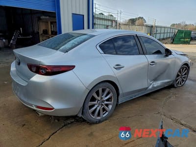 Trzecie zdjęcie samochodu z tyłu: 2019 MAZDA 3 SELECT VIN:3MZBPAAL9KM110271 - miniatura