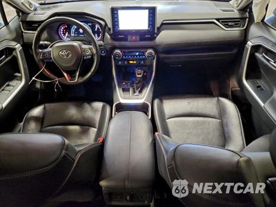 Zdjęcie 8 z 16 samochodu: 2019 TOYOTA RAV4 LIMITED VIN:JTMY1RFV2KD515326 - miniatura