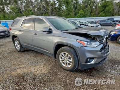 Czwarte zdjęcie samochodu z boku: 2020 CHEVROLET TRAVERSE LT VIN:1GNERGKW2LJ206321 - miniatura