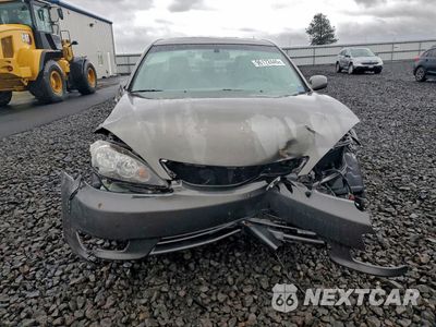 Piąte zdjęcie samochodu w środku: 2005 TOYOTA CAMRY LE VIN:4T1BE32K55U583719 - miniatura