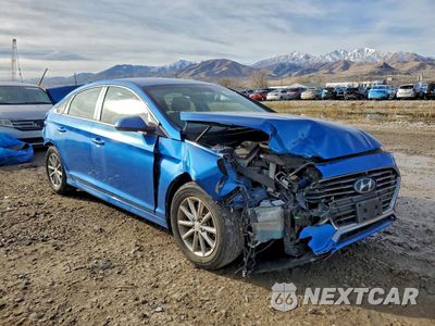 Czwarte zdjęcie samochodu z boku: 2018 HYUNDAI SONATA SE VIN:5NPE24AF4JH600129 - miniatura
