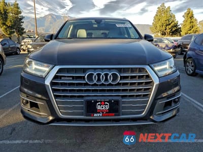 Piąte zdjęcie samochodu w środku: 2017 AUDI Q7 PREMIUM PLUS VIN:WA1LAAF75HD051626 - miniatura