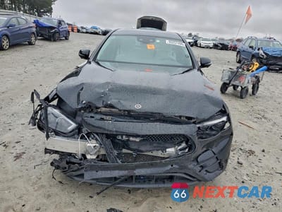 Piąte zdjęcie samochodu w środku: 2022 MERCEDES-BENZ E 350 VIN:W1KZF8DB5NB056646 - miniatura