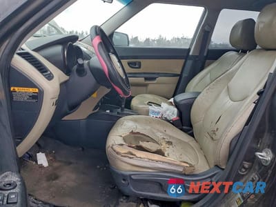 Zdjęcie 7 z 11 samochodu: 2010 KIA SOUL + VIN:KNDJT2A26A7124418 - miniatura