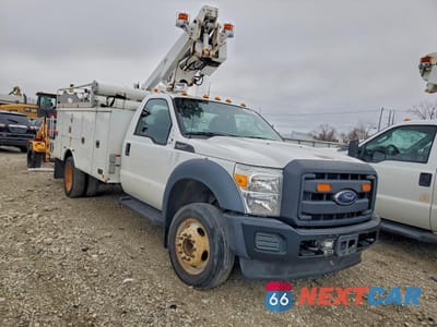 Czwarte zdjęcie samochodu z boku: 2016 FORD F450 SUPER DUTY VIN:1FDUF4GY0GEA75437 - miniatura