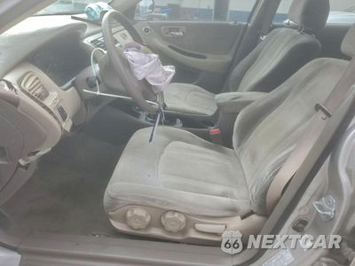 Zdjęcie 7 z 13 samochodu: 1999 HONDA ACCORD LX VIN:1HGCG5543XA140440 - miniatura