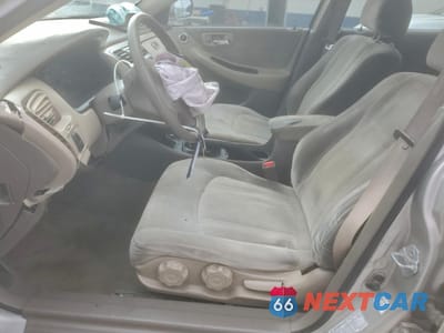 Zdjęcie 7 z 14 samochodu: 1999 HONDA ACCORD LX VIN:1HGCG5543XA140440 - miniatura