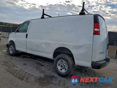 Drugie zdjęcie samochodu z przodu: 2024 GMC SAVANA DELIVERY VAN VIN:1GTZ7GFP6R1190247 - miniatura