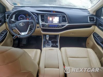 Zdjęcie 8 z 14 samochodu: 2015 TOYOTA HIGHLANDER LIMITED VIN:5TDYKRFH5FS080254 - miniatura
