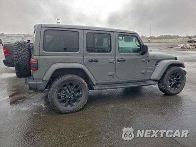 Trzecie zdjęcie samochodu z tyłu: 2021 JEEP WRANGLER UNLIMITED SAHARA 4XE VIN:1C4JJXP67MW802469 - miniatura