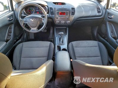 Zdjęcie 8 z 14 samochodu: 2015 KIA FORTE LX VIN:KNAFX4A64F5391470 - miniatura