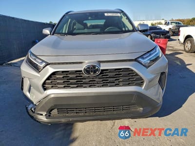 Piąte zdjęcie samochodu w środku: 2025 TOYOTA RAV4 XLE VIN:2T3W1RFV8SW380668 - miniatura