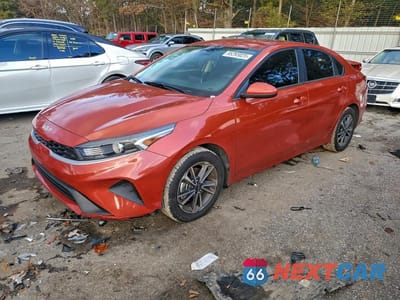 2024 KIA FORTE LXS 3KPF24AD8RE717117 - główne zdjęcie licytacji z USA - miniatura