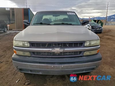 Piąte zdjęcie samochodu w środku: 1999 CHEVROLET SILVERADO C2500 VIN:1GCFC29UXXZ144938 - miniatura