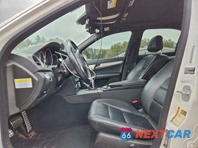 Zdjęcie 7 z 12 samochodu: 2013 MERCEDES-BENZ C 300 4MATIC VIN:WDDGF8AB1DR280627 - miniatura