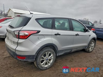 Trzecie zdjęcie samochodu z tyłu: 2018 FORD ESCAPE S VIN:1FMCU0F77JUC07447 - miniatura
