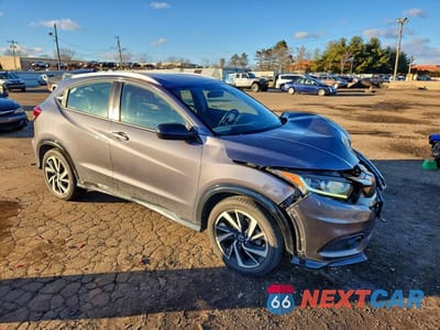 Czwarte zdjęcie samochodu z boku: 2019 HONDA HR-V SPORT VIN:3CZRU6H16KG717264 - miniatura