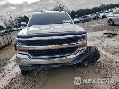 Piąte zdjęcie samochodu w środku: 2018 CHEVROLET SILVERADO K1500 VIN:1GCNKNEC5JZ227729 - miniatura