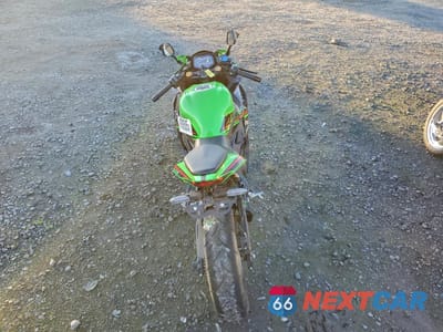 Zdjęcie 6 z 11 samochodu: 2024 KAWASAKI ZX400 S VIN:ML5ZXCS13RDA21616 - miniatura