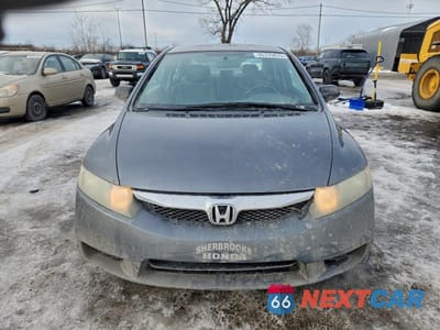 Piąte zdjęcie samochodu w środku: 2009 HONDA CIVIC DX VIN:2HGFA16269H108994 - miniatura