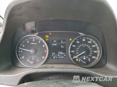 Zdjęcie 9 z 12 samochodu: 2017 HYUNDAI ELANTRA SE VIN:KMHD74LF8HU394657 - miniatura