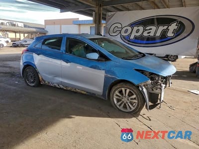 Czwarte zdjęcie samochodu z boku: 2016 HYUNDAI ELANTRA GT VIN:KMHD35LH1GU305366 - miniatura