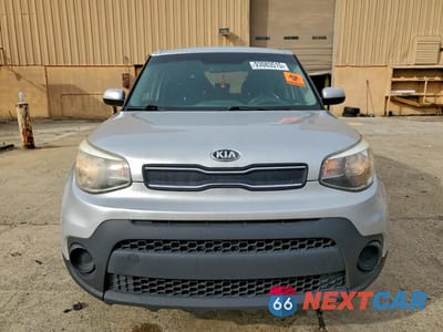 Piąte zdjęcie samochodu w środku: 2018 KIA SOUL VIN:KNDJN2A2XJ7514996 - miniatura