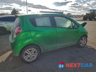 Trzecie zdjęcie samochodu z tyłu: 2015 CHEVROLET SPARK 1LT VIN:KL8CD6S97FC764184 - miniatura