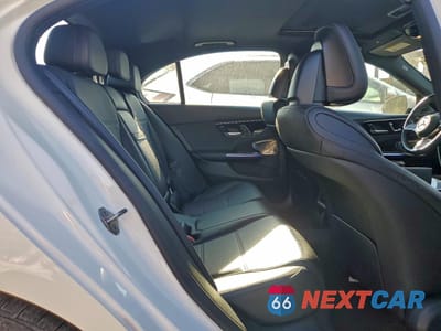 Zdjęcie 10 z 13 samochodu: 2022 MERCEDES-BENZ C 300 4MATIC VIN:W1KAF4HB7NR014681 - miniatura