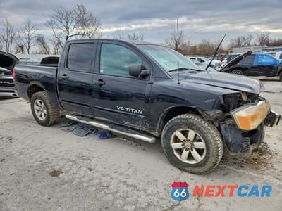 Czwarte zdjęcie samochodu z boku: 2010 NISSAN TITAN XE VIN:1N6AA0EC4AN314451 - miniatura