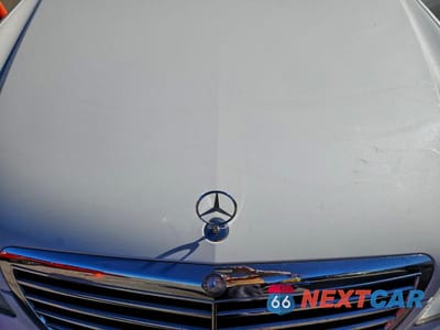 Zdjęcie 11 z 11 samochodu: 2009 MERCEDES-BENZ S 550 4MATIC VIN:WDDNG86X49A261312 - miniatura