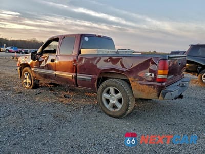Drugie zdjęcie samochodu z przodu: 2000 CHEVROLET SILVERADO K1500 VIN:1GCEK19T0YE394925 - miniatura