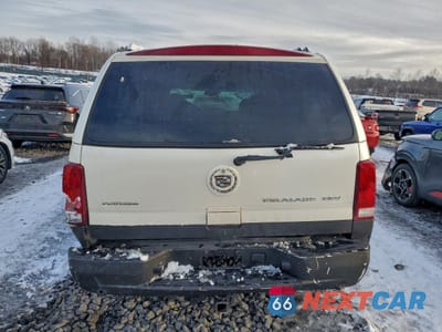 Zdjęcie 6 z 12 samochodu: 2004 CADILLAC ESCALADE ESV VIN:3GYFK66N04G307318 - miniatura