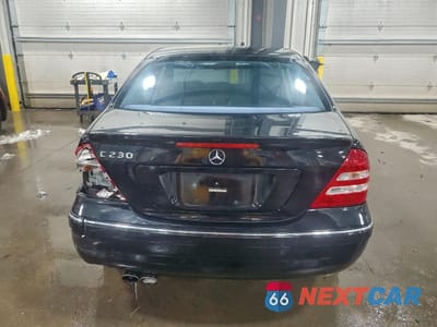 Zdjęcie 6 z 12 samochodu: 2007 MERCEDES-BENZ C 230 VIN:WDBRF52H57F928690 - miniatura