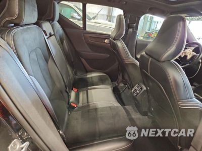Zdjęcie 11 z 15 samochodu: 2021 VOLVO XC40 T5 R-DESIGN VIN:YV4162UMXM2444439 - miniatura