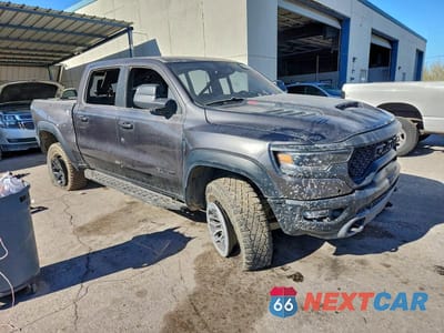 Czwarte zdjęcie samochodu z boku: 2022 RAM 1500 TRX VIN:1C6SRFU94NN267282 - miniatura