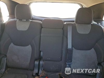Zdjęcie 10 z 15 samochodu: 2016 JEEP CHEROKEE SPORT VIN:1C4PJLAB9GW374319 - miniatura