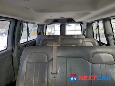 Zdjęcie 10 z 13 samochodu: 2017 CHEVROLET EXPRESS G2500 LS VIN:1GAWGEFG7H1116933 - miniatura