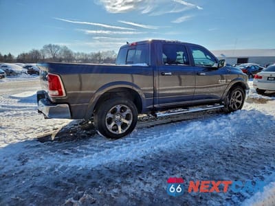 Trzecie zdjęcie samochodu z tyłu: 2017 RAM 1500 VIN:1C6RR7NT3HS690939 - miniatura
